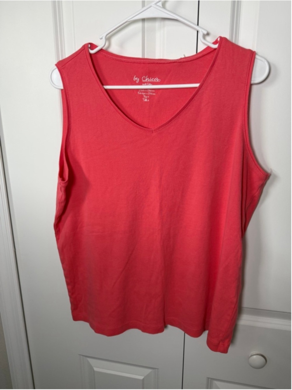 Chico's Coral V-Neck Tank Top Size 2
